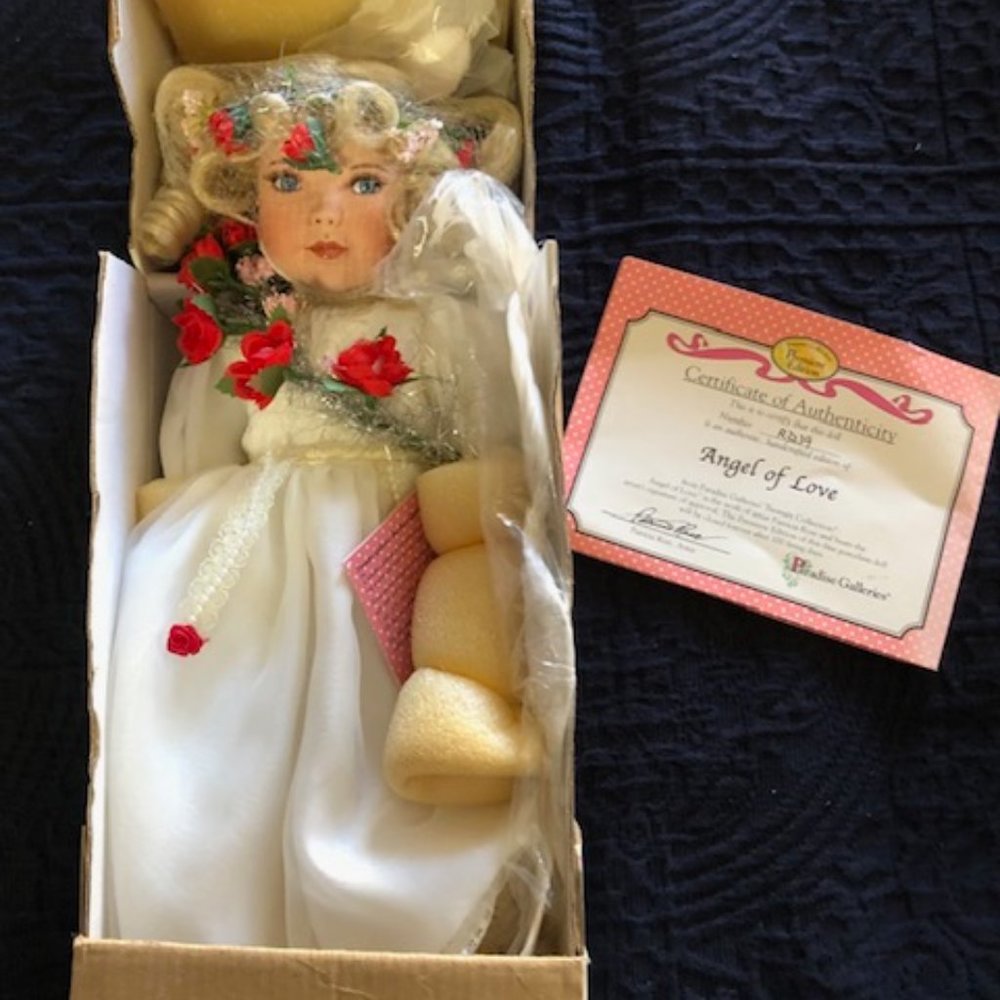 NEW! Treasury collection “angel of love” genuine porcelain doll NIB